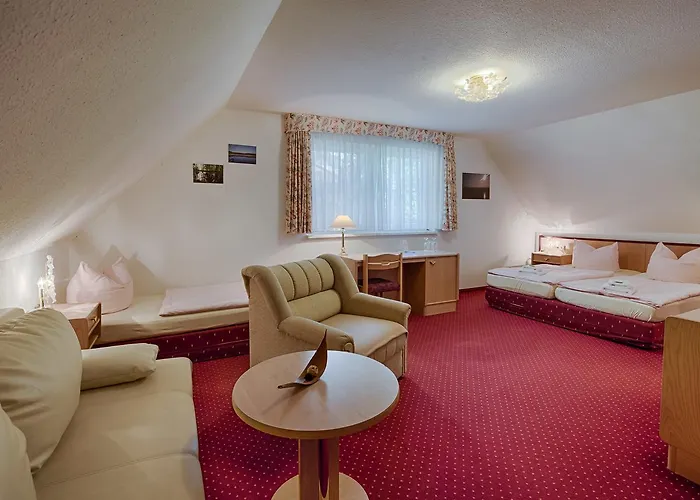 Seehotel Schorfheide 3*